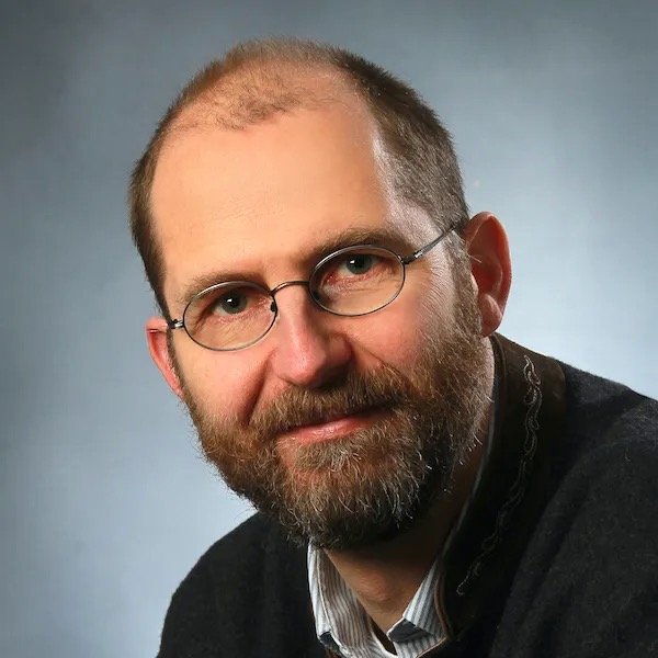 Klaus Keller headshot
