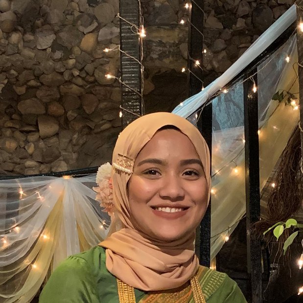 Samiha Headshot