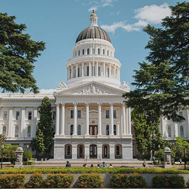 josh-hild-MTLGJkHhBww-unsplash