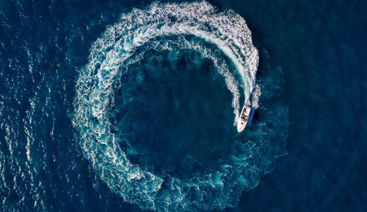 circle boat sea