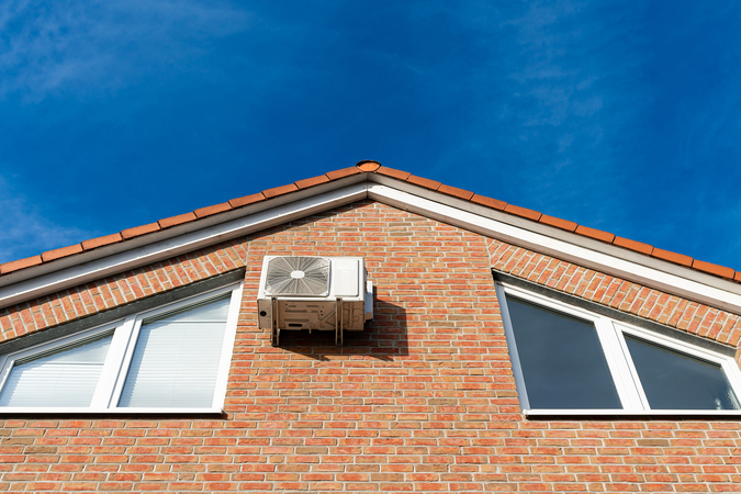 shutterstock_2544171439