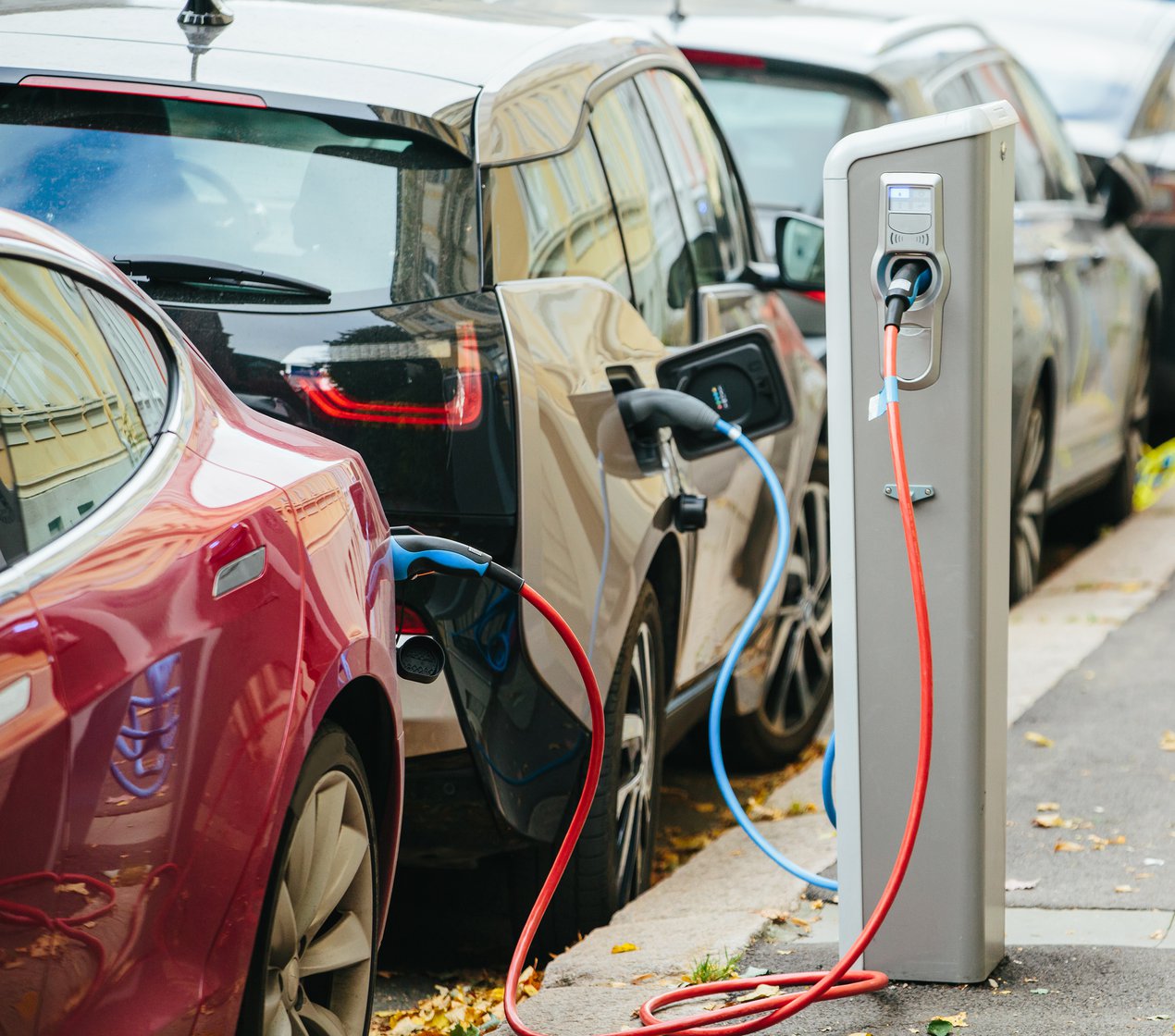 How much fossil fuel deals to charge an electric car